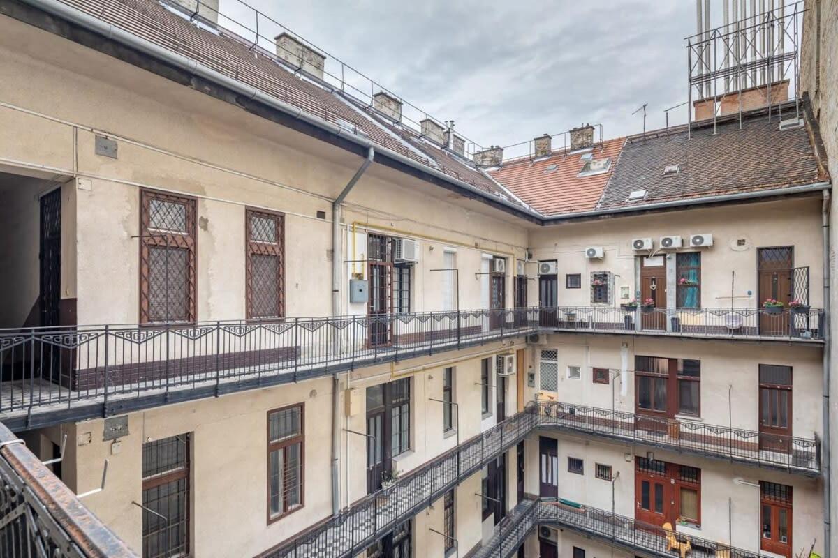 Super Central New Studio Budapest Exterior foto